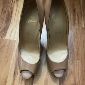 Nude Patent Lady Peep Toe Platform Size 41 Pumps